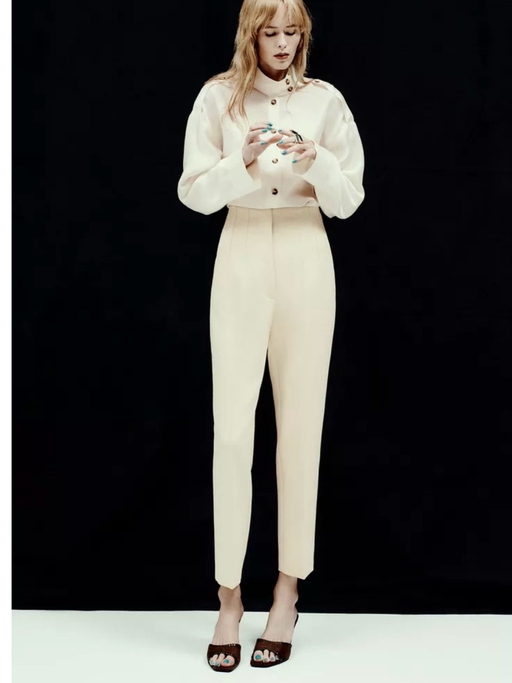 Zara khaki High-Waist Cropped Tailored Pants